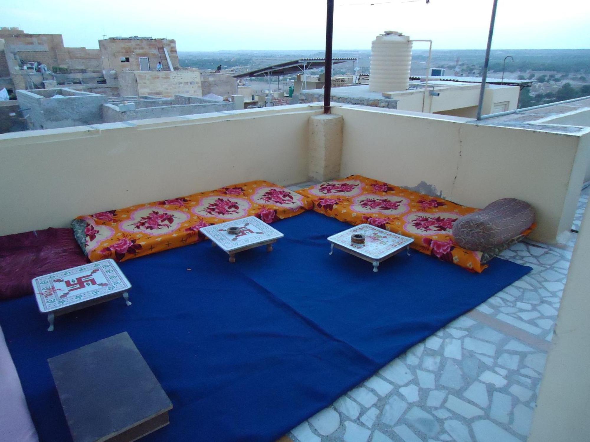 Ganesh Guest House Jaisalmer Eksteriør billede